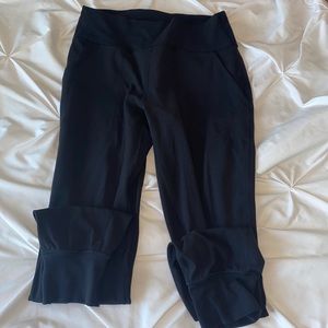 black lululemon align joggers